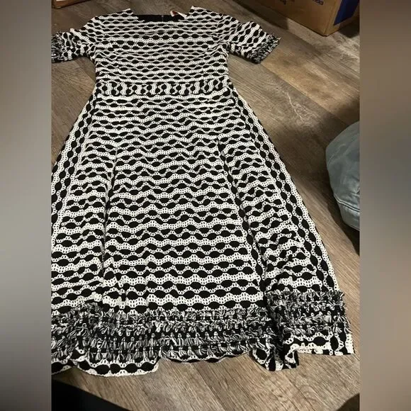 Tory Burch Paulina Open Knit Fringe Black White Dress Size small - Picture 7 of 10